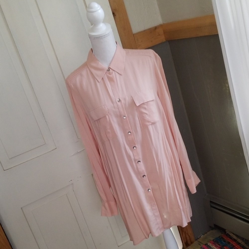 Chico's tunic button down! Size 1 in Chico's!